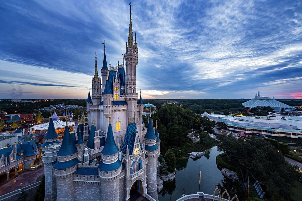 Disney World to lay off , employees amid pandemic