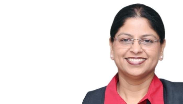 HR Insights: Effective Strategies- Leadership Development - SightsIn Plus