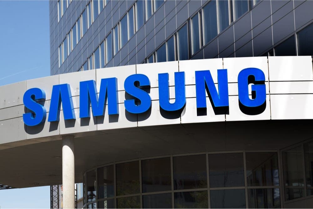 Samsung to invest Rs 4,825 crore in Noida to set up mobile and IT display production unit