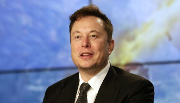 Elon Musk first interaction with Twitter staff on 16 June