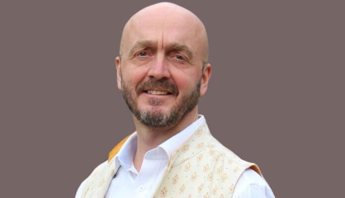 SightsIn Plus Article: Stefaan van Hooydonk on the Culture of Curiosity at Workplace