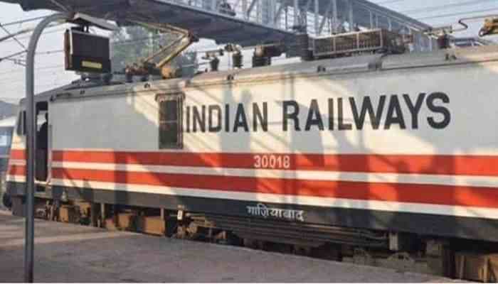 Railways fired one ‘non-performer or corrupt official’ every 03 days