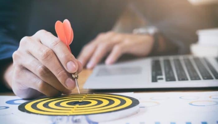 How to set Performance Goals that help Employee Development