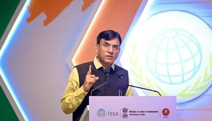 Latest news: Seminar on Social Security for Informal Workers Highlights Indias Progress - SightsIn Plus