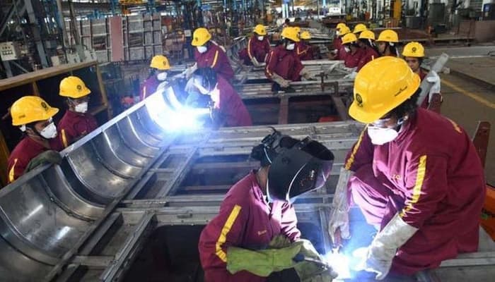 Gujarat to Lift Night Shift Restrictions for Women in Factories