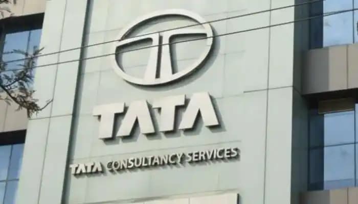 TCS Cuts , Jobs, Experts Warn of Upcoming Layoff Wave