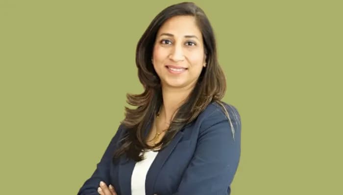 SightsIn Plus Article: Breaking Career Plateaus: How HR can be the catalyst for renewal
