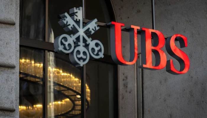 UBS Headcount Poised to Fall Below , in Post-Merger Cuts
