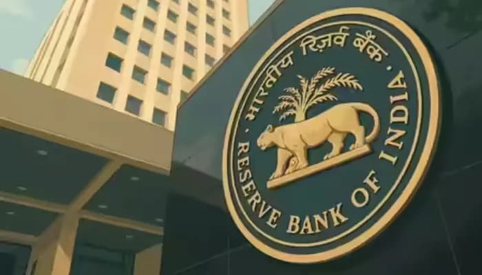 RBI Headcount Shrinks for First Time in Six Years