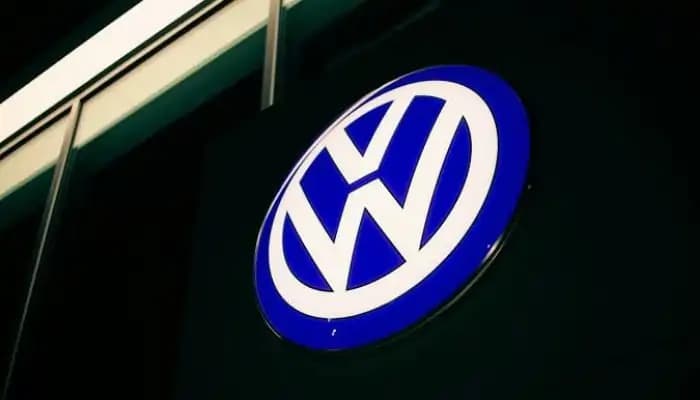 SightsIn Plus Article: Volkswagen Workers to Grill CEO Blume Over 100,000 Job Cuts